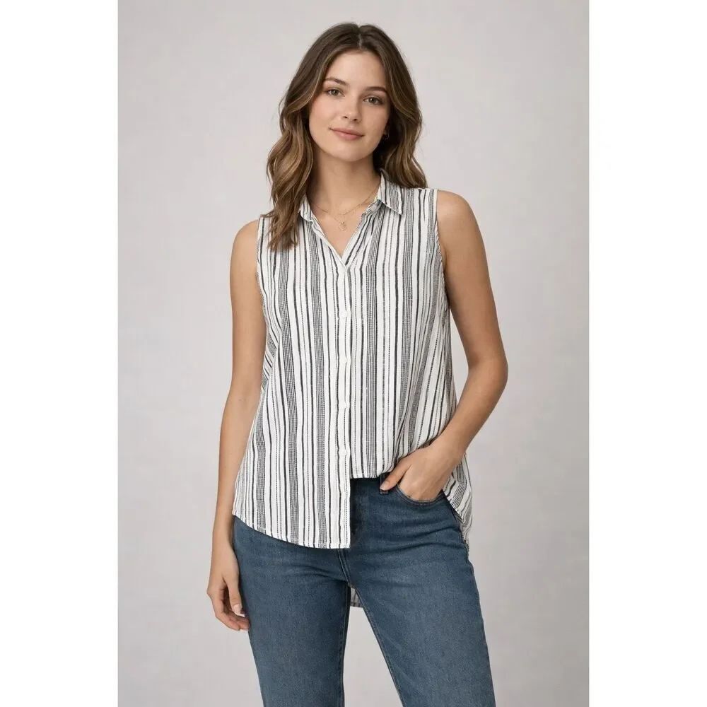 Universal Thread Sleeveless Striped Blouse Rayon High Low Top M